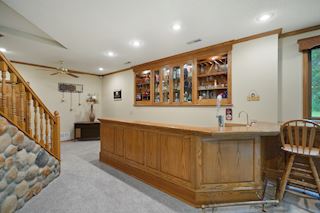 Large Bar with Tapper Ready for you to Entertain!
