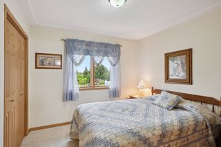 9.5 x 10.5 main floor bedroom