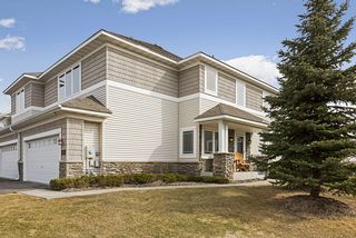 Lovely townhouse overlooking Chaska Town Course
