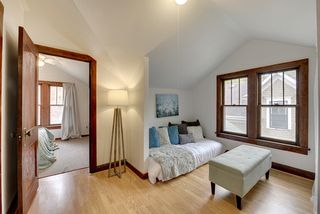 Upper level loft area - easily turn this into a nursery, office, or walk-in closet!