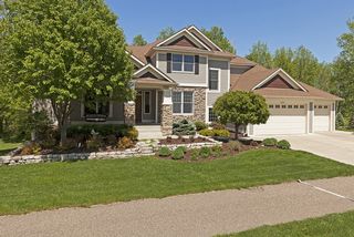 Walking and hiking paths throughout the neighborhood.