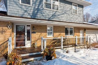 Front porch with low maintenance decking