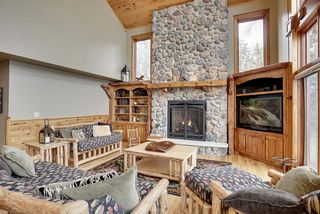 Natural lighting abounds with south and west facing windows drawing in plenty of light.