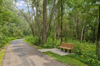 34. Sochaki Park walking trails