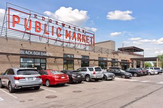 An eclectic collective of local food stalls, retail boutiques, and rotating events in adjacent neighborhood or Edgewater