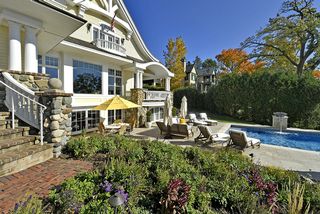 Photo provided by seller