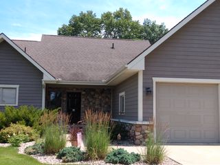 Photo provided by seller 
