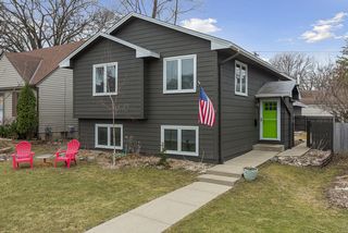 Imagine when spring turns all green and you can enjoy the beautifully landscaped yard...