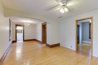 Living/dining area