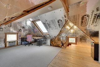 The 3rd Floor is READY for your ideas! This space is Insulated with Skylights! 