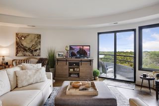 AWESOME VIEWS FROM EVERY SPOT IN THIS FABULOUS 8TH FLOOR CONDO