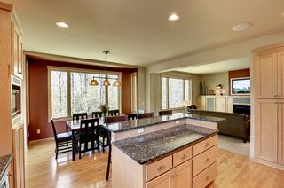 Casual dining adjacent to kitchen