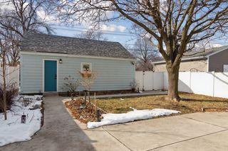 Oversized insulated 2 car garage