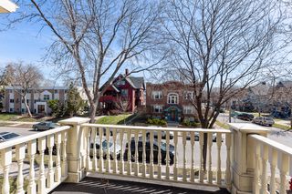 Great view of the neighborhood