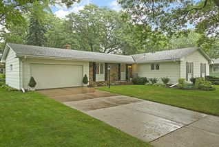 771 Burke Ave. E., Maplewood, MN