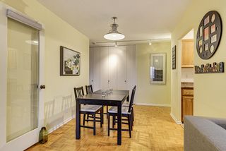 The spacious Dining Room offers plenty of seating for 8 people! 