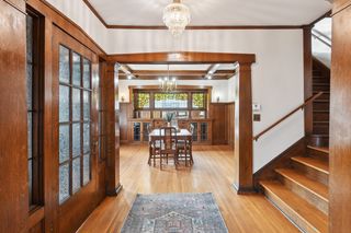 large entry with dual stairway