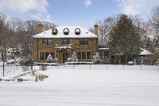 This magnificent Estate is located in the King's Maplewood Neighborhood in Macalester/Groveland...