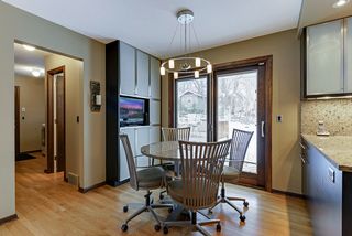 Informal dining/breakfast nook