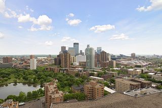 Enjoy the Rooftop Swimming Pool along with these AMAZING Views! 