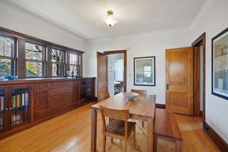 ...that leads to the totally remodeled Kitchen with an eat in nook