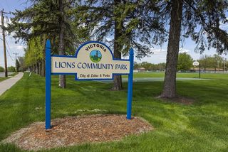 Lions park is a short walk away