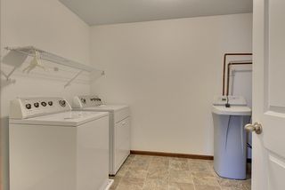 Yes, those appliances stay! 