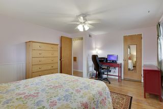 Spacious master bedroom with room for sitting area or computer desk...