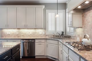 Corner Sink, Cooktop, Under Cabinet Lighting