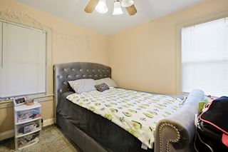 Upper unit bedroom 1