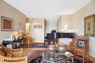 400 Groveland Ave, #1411 is a 2 Bedroom, 2 Bath  end unit with fantastic views from the unit, both from inside and on the 12' x '5' Balcony