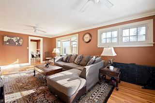 Upper unit living/dining room