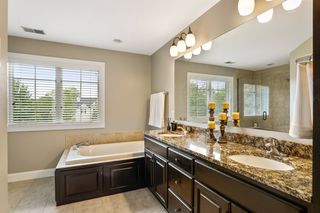 Master bath with soaking tub
