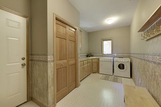 Main floor laundry, mud room