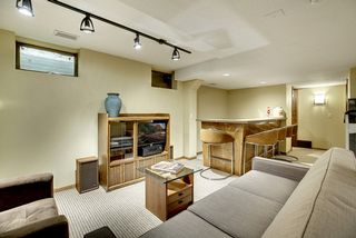 Wet bar and living space