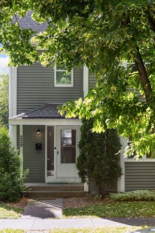 229 Kent Street townhome private entrance