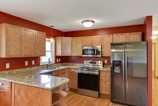 12852_1st_Kitchen