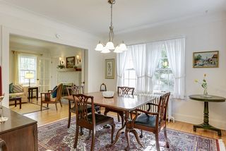 Great space for family dining or entertaining