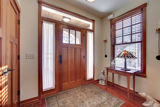 Clean, crisp lines throughout this gorgeous Bald Eagle Lake classic.
