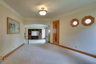 5024 Park Avenue - Spacious main floor family room overlooking living room