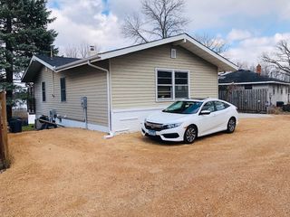 Photo provided by seller.