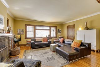 4351 Aldrich is a 2 Bedroom, 1 Bath classic unit with fireplace, large living room, dining room with original built-ins and large windows bringing in south facing light all day.