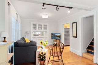 living room/dining room