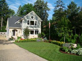 The yard everyone "talks about" always cut to perfection, underground irrigation and "drip system" for plants.
