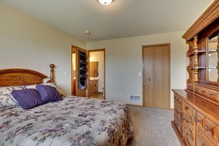 1500 4th St NE - You'll love the master bedroom suite with walk-thru bath and walk-in closet