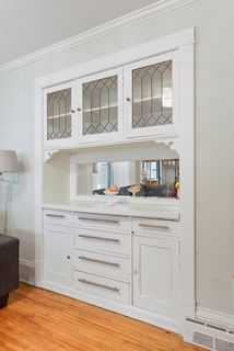 Lovely built in buffet