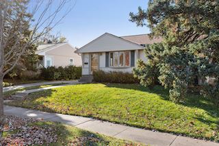 Beautiful home in a fabulous neighborhood!