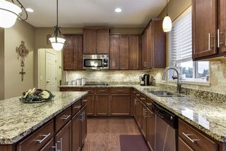 The stainless pull on the cabinetry ties it all together