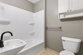 Well maintained property throughout, lower unit bathroom