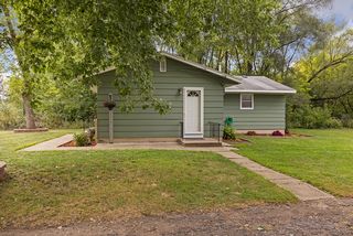 Side entry and view of the home from the driveway